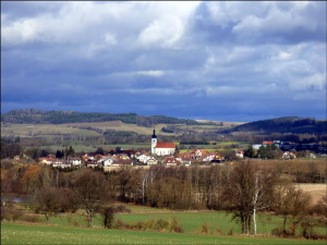 Pohled na Prčici z vyhlídkového bodu jižně od Šanovic, foto L. Doubravová, únor 2021